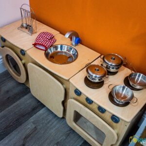 Kitchen set for group play